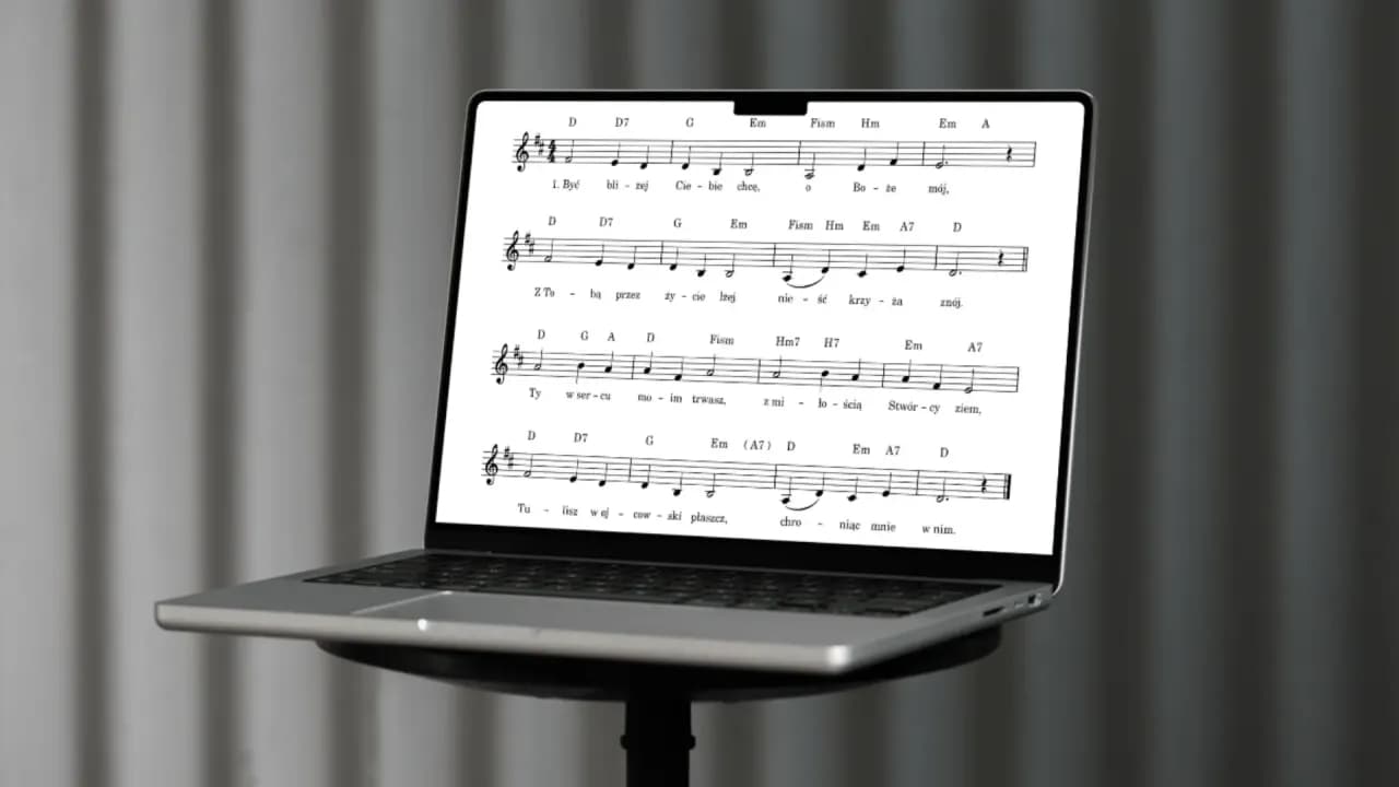 Śpiewnik religijny z chwytami na gitarę – graj ulubione pieśni łatwo