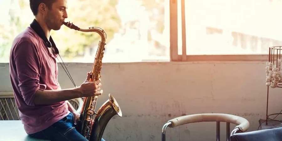Jak dmuchać w saksofon - unikaj najczęstszych błędów i graj lepiej