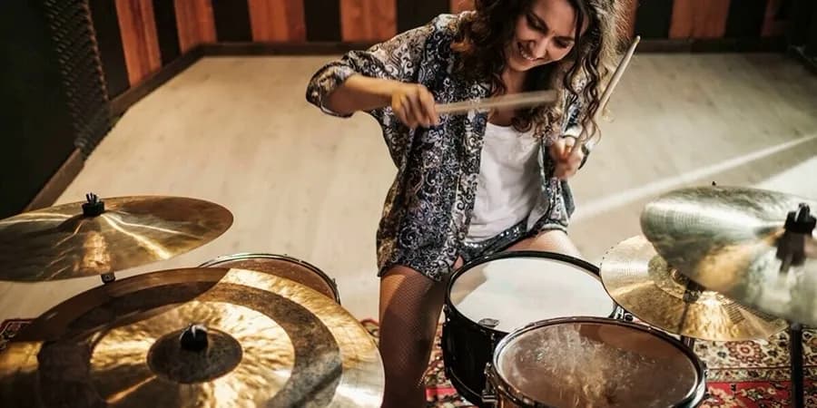 Czy gra na perkusji jest trudna? Odkryj prawdę o nauce gry